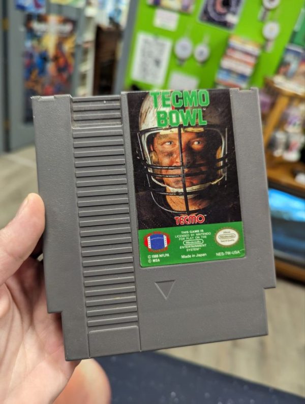 Original NES game TECMO Bowl (Nintendo)